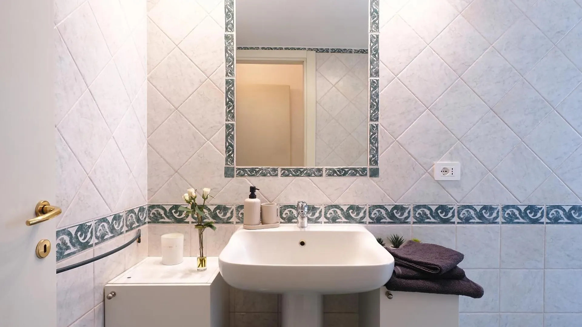 Apartamento Sva18 - Fully Equipped Large Flat - S Ambrogio Milán