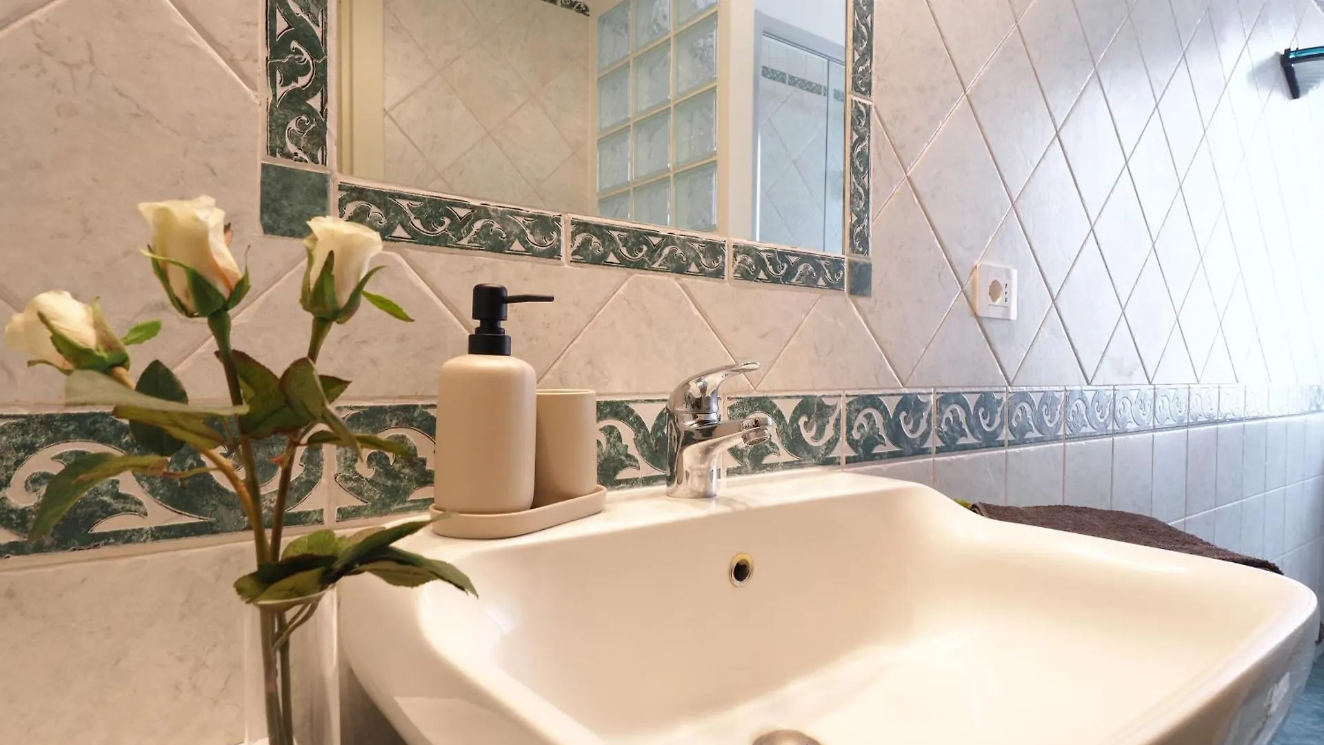 Apartamento Sva18 - Fully Equipped Large Flat - S Ambrogio Milán