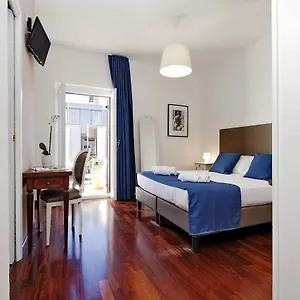 midnight-in-rome-00187.it-romehotels.com/